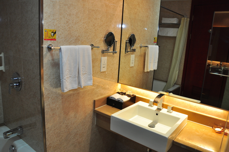 Bathroom 4, Ningbo Sports Hotel (Beilun Yintai Branch), Ningbo