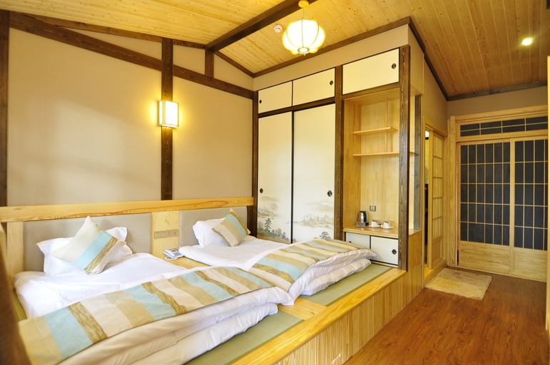 Bedroom, Yuntao Hotel, Kunming