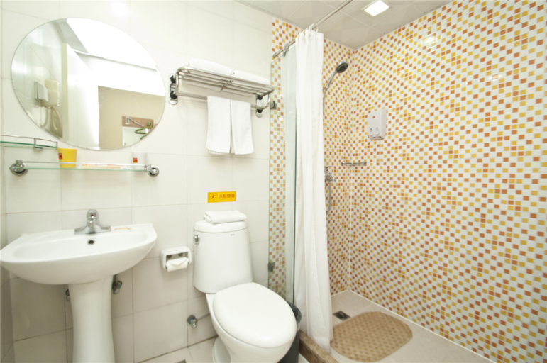 Bathroom, JI Hotel Tengzhou Municapal Government, Zaozhuang