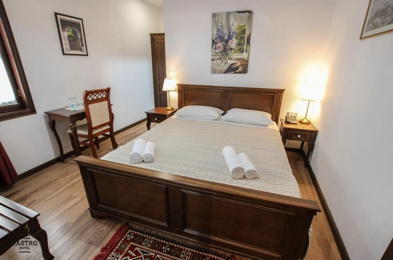 Bedroom 2, Hotel Kastro, Gjirokastrës