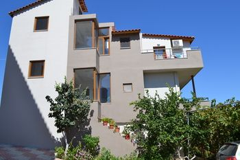 Hotel Front 4, Bino Apartments, Sarandës
