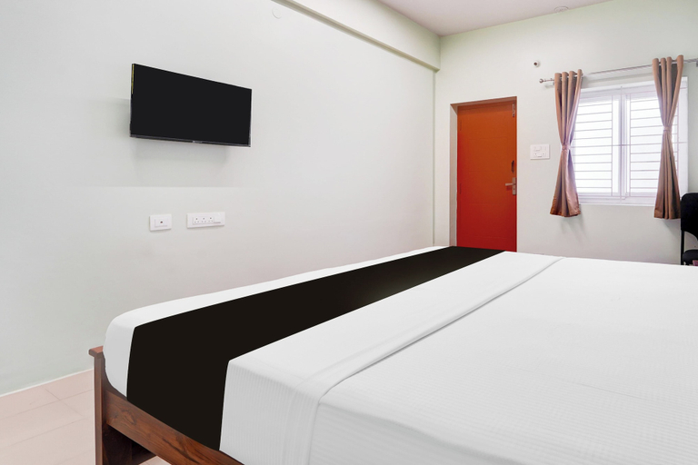 Room 4, Super Collection O Karumathampatti, Tiruppur
