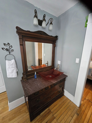 Bathroom 3, DuBois' Inn, Aroostook