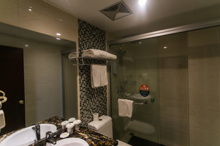 Bathroom 2, Four Seasons Smart Hotel (Kunshan Zhangpu), Suzhou