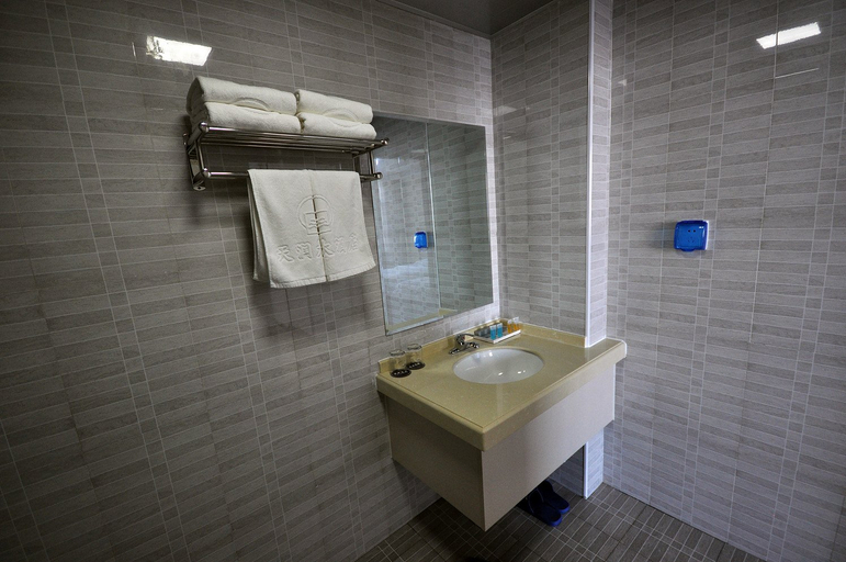 Bathroom, Tianrun Hotel, Songyuan