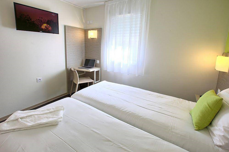 Bedroom 2, Hotel Formules Club, Gironde