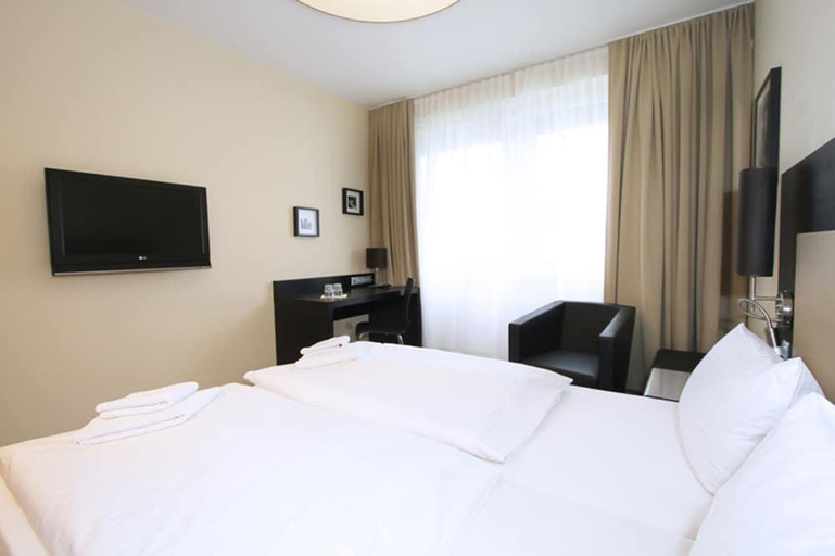 Bedroom 3, Gaestehaus am Karlstor, Karlsruhe