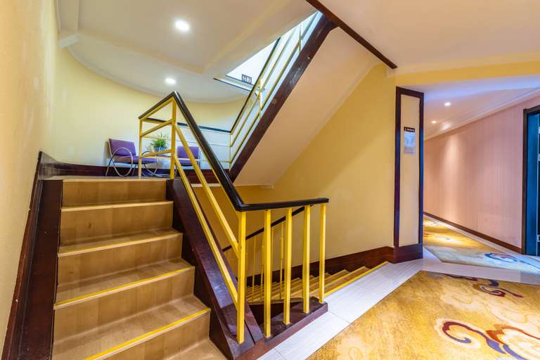 Others 4, Super 8 Hotel Guiyang Qianling Park Ruijin North Road, Guiyang