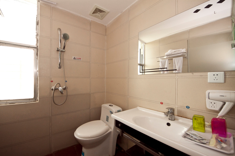 Bathroom 2, 98 Express Hotel, Nanping