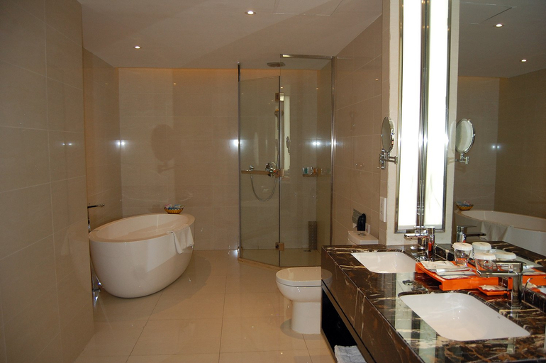 Bathroom 2, Power Hotel, Liupanshui