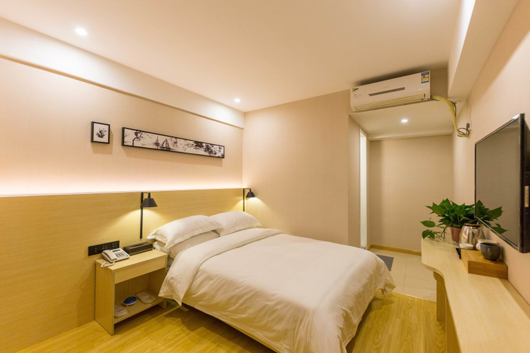 Bedroom 2, Rest Hotel (Lanzhou West Railway Station Lanzhou Old Street), Lanzhou