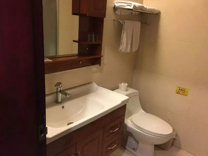 Bathroom, Wanshui Qianshan Hotel, Jiaozuo