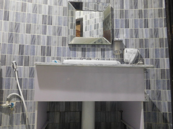 Bathroom 5, Honeyland Beach Resort, Ibeju/Lekki