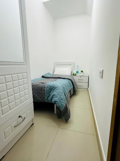 Bedroom 2, Corniche Street – Pearl Room, Abu Dhabi City
