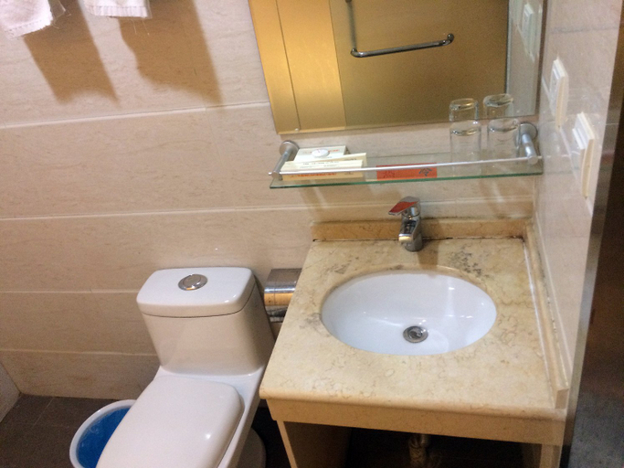 Bathroom, スーパーエイト(super 8)ホテル(), Beijing
