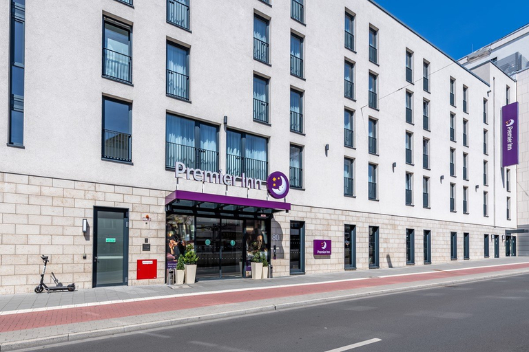 Exterior & Views, Premier Inn Duesseldorf City Centre hotel, Düsseldorf