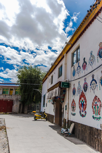 Exterior & Views 1, Manju Boutique Guesthouse, Lhasa