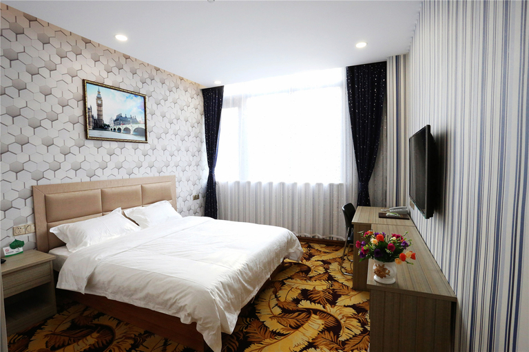 Bedroom, Tongliao Yinglun International Holiday Hotel, Tongliao