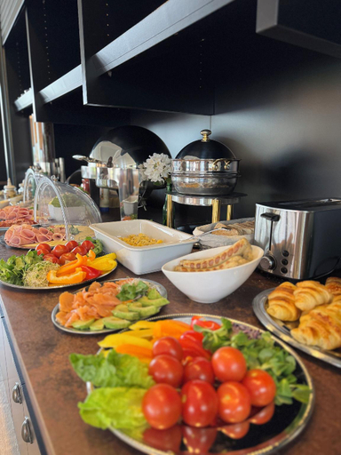 Food & Drinks 5, LuCA Hotel, Regen