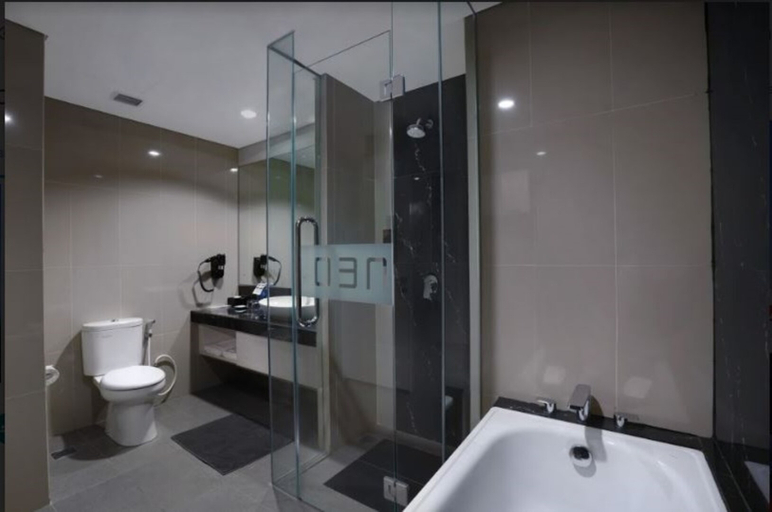 Bathroom 4, Starray Hotel Kebayoran (permanently closed), South Jakarta