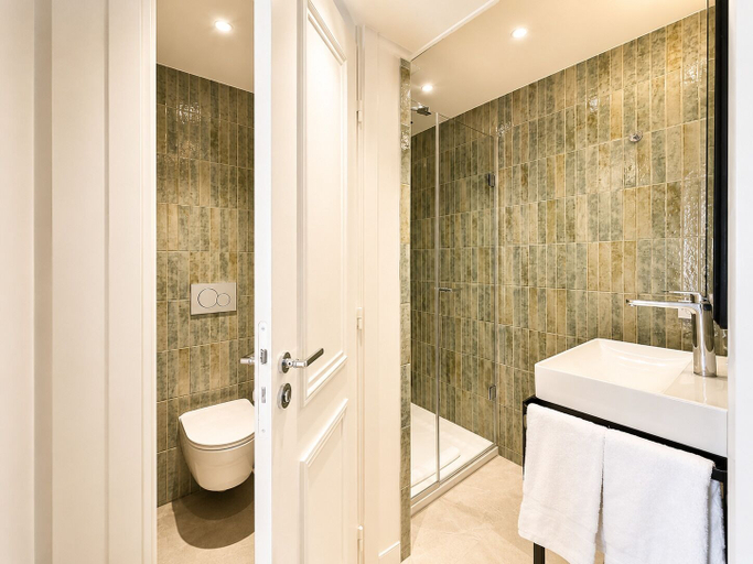 Bathroom 5, Hotel Maison Lenoir, Paris