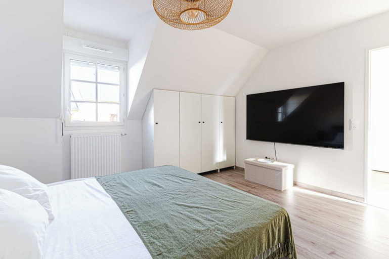 Room 4, Pretty House With Garden 4br/8p - Saint-arnoult, Calvados
