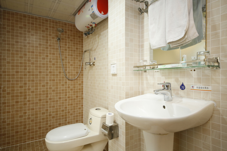 Bathroom 2, Yijia Hotel (Changchun Hongqi Street Youshan Branch), Changchun