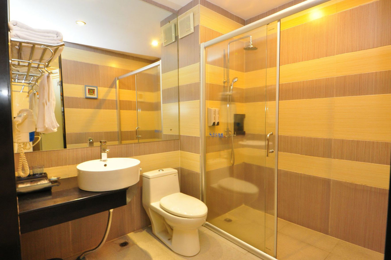Bathroom 2, Conghua Yihai Hotel, Guangzhou