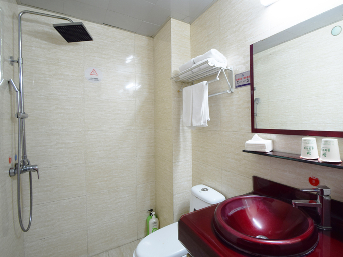 Bathroom 5, Pingyang Dongfeng Hotel, Wenzhou