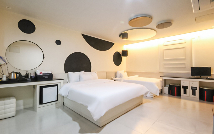 Bedroom 2, Changwon Sangnamdong MTM, Changwon