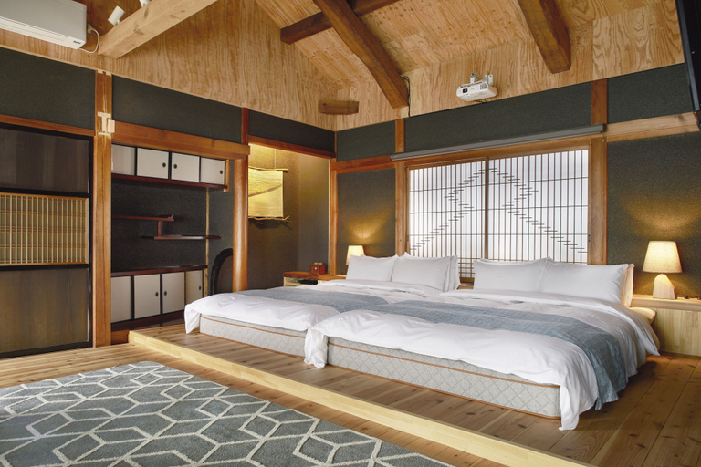 Bedroom 3, CAFE & BB guri, Ine