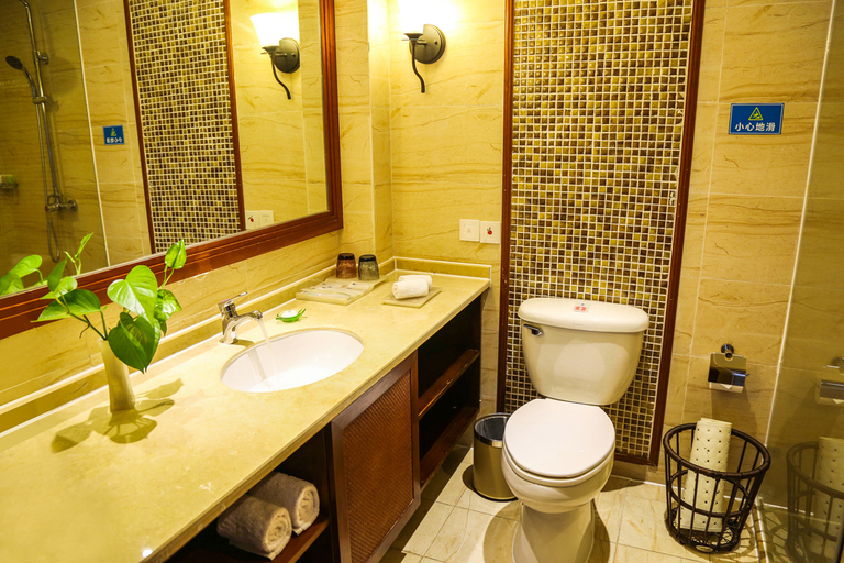 Bathroom 4, Yuhuayuan Sea View Hotel, Sanya