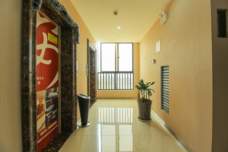 Others 4, An Ke Qian Yi Hotel, Qujing