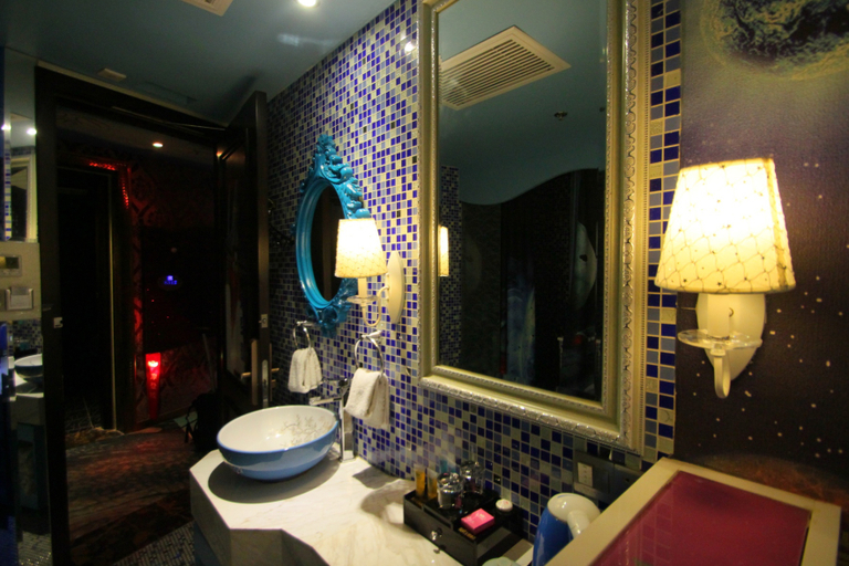 Bathroom 2, Haitang Hotel (Shanghai Fudan University), Shanghai
