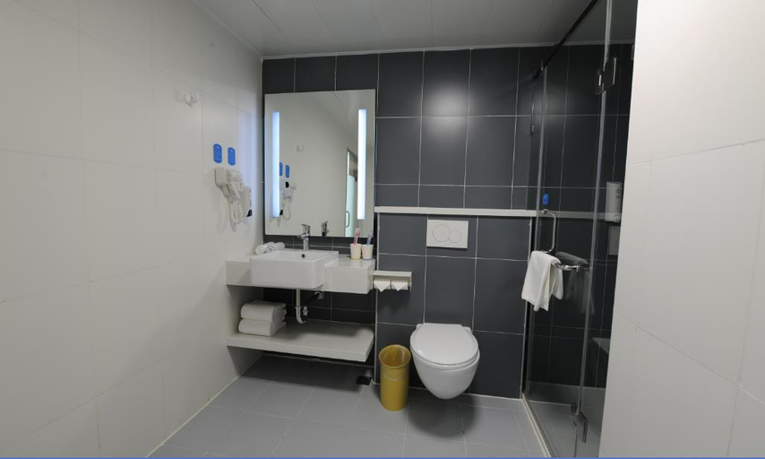 Bathroom 3, Hanting Hotel Tianjin South Station, Tianjin