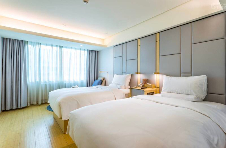 Bedroom 2, Season 5 Select Hotel (Beijing South Railway Station), Beijing