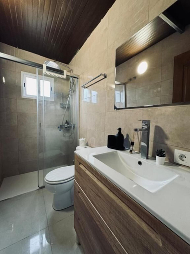 Bathroom 4, Avenida 52, Santa Cruz de Tenerife