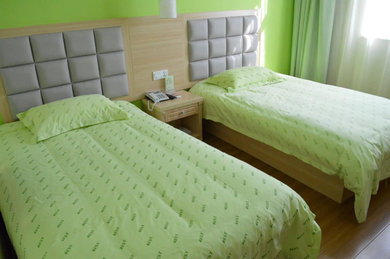 Bedroom 2, Rest Hotel(Xinchang Big Buddha Temple), Shaoxing