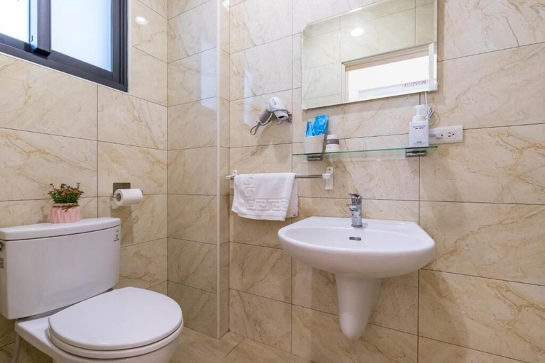 Bathroom 2, Songfeng Qinzi Homestay, Yilan