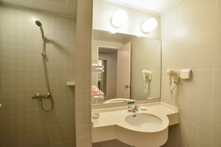Bathroom, Magnotel Hotel, Xiamen
