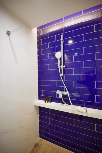 Bathroom, Kyriad Marvelous Hotel ShantouHigh-Speed RailwayStation, Shantou
