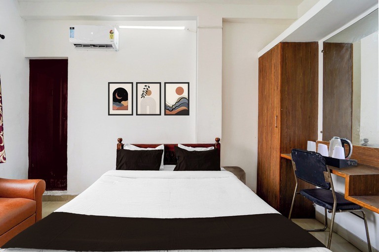 Room 3, Super Collection O Race Course Road, Coimbatore