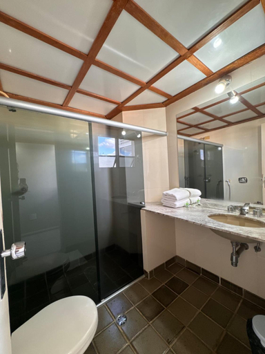 Bathroom, Hotel Veredas, Paracatu