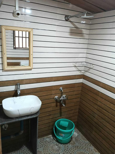 Bathroom 3, Hill View Paradise, Uttara Kannada