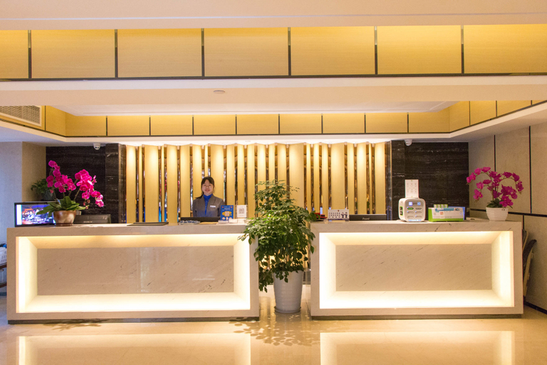 Others 5, Jinyi Executive Apartment, Chongqing