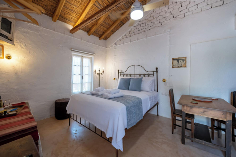 Room 3, La Belle Hélène de Ménélas 1862, Peloponnese