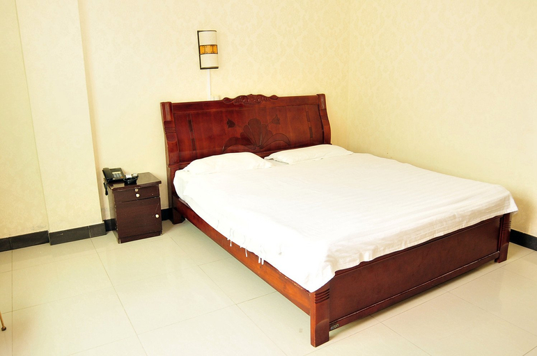 Bedroom 2, Yutu Hotel, Sanya