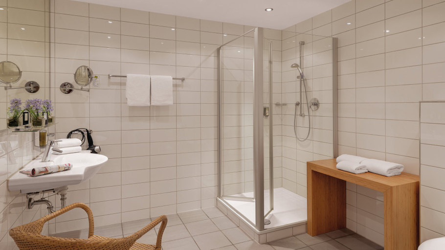 Bathroom 3, Hotel Newton Heilbronn, Heilbronn