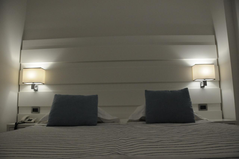 Bedroom 3, Sunshine Club Hotel & Spa, Vibo Valentia