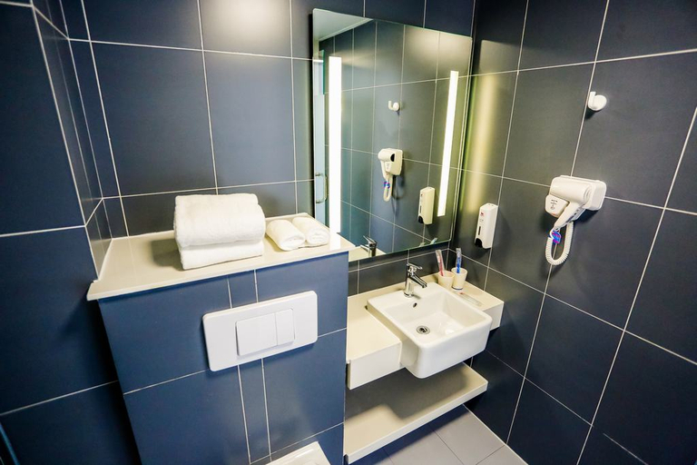 Bathroom 3, Hanting Hotel Ankang Jiangbei High-Tech Zone, Ankang